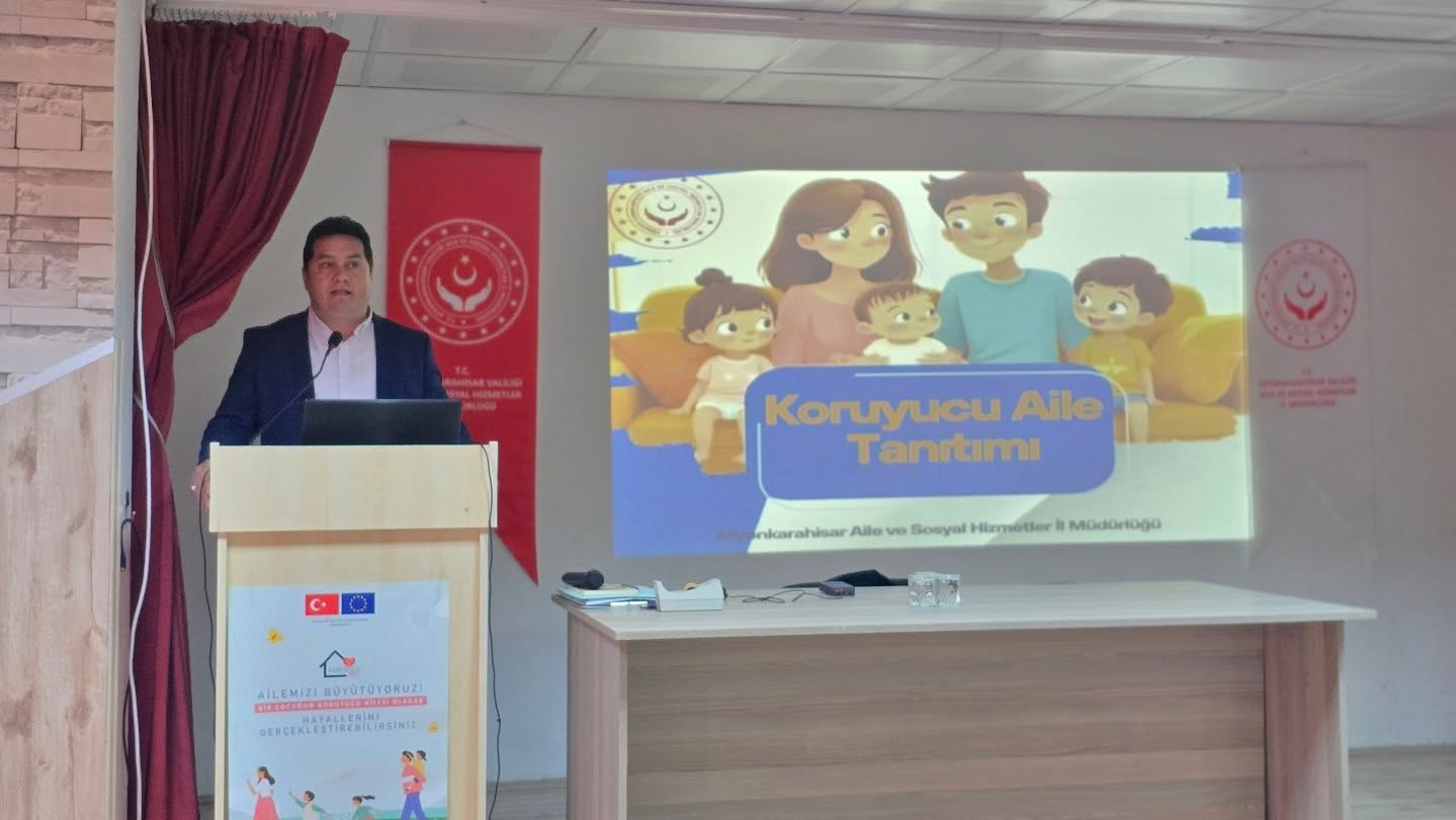 Bolvadin’de “Koruyucu Aile” Konferansı Düzenlendi