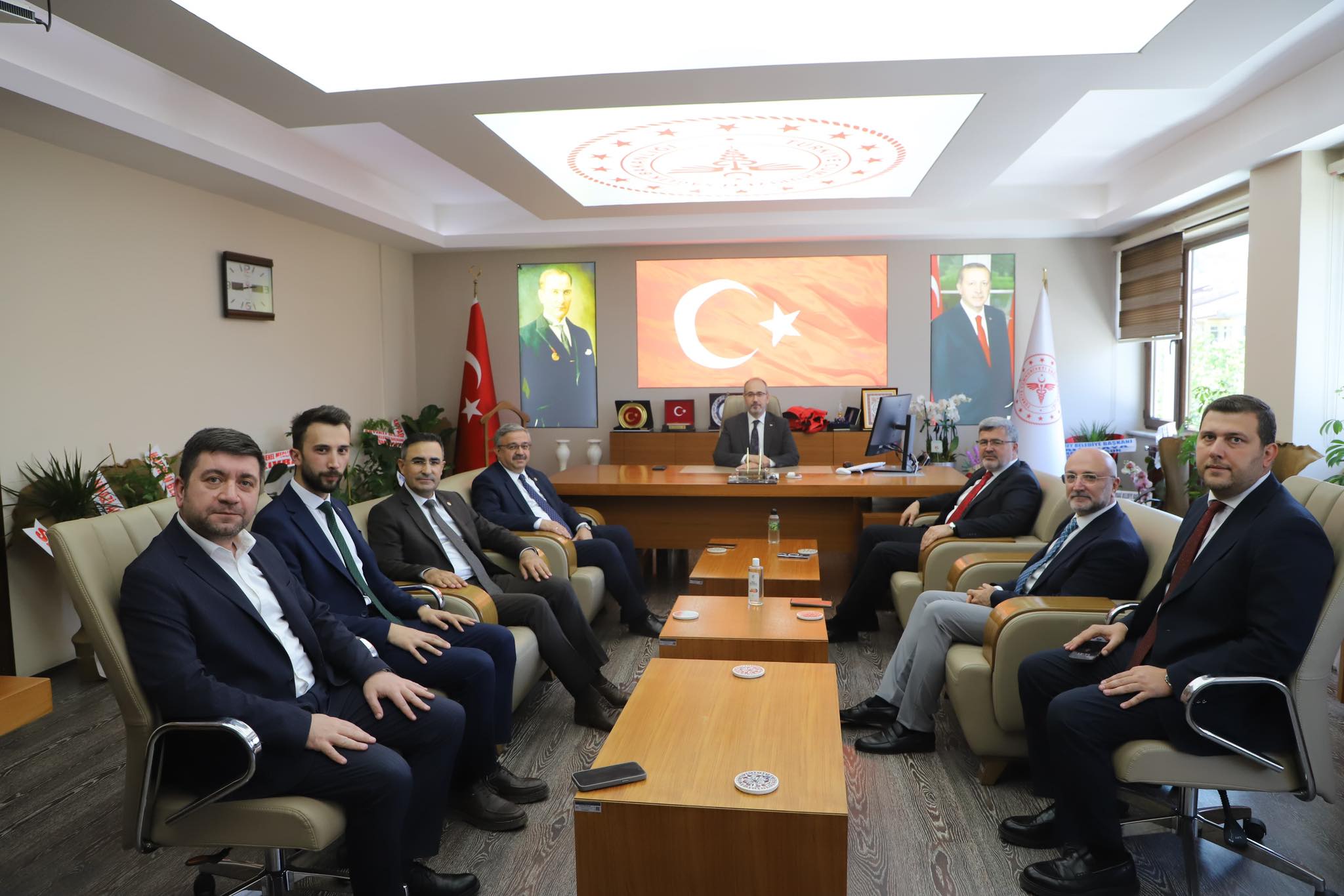 AK Parti Heyetinden İl Sağlık Müdürü Hakkı Öztürk’e Ziyaret