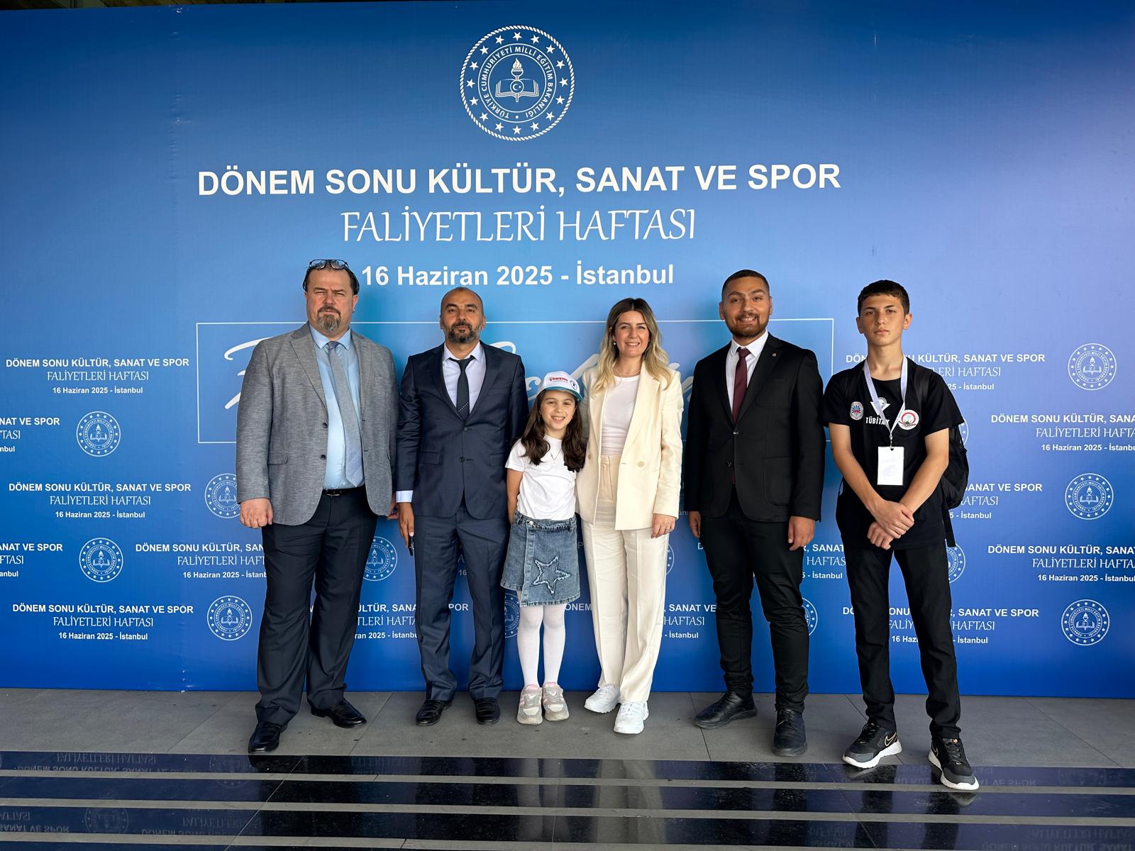 Dilimizin Zenginlikleri ve Harezmi Çalışmaları İstanbul’da Sergilendi