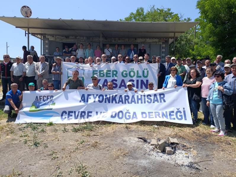 Eber Gölü Alarm Veriyor!