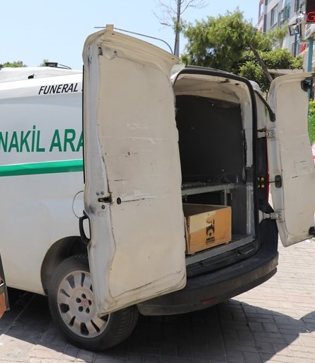 Haber Alınamayan Doktor Evinde Ölü Bulundu