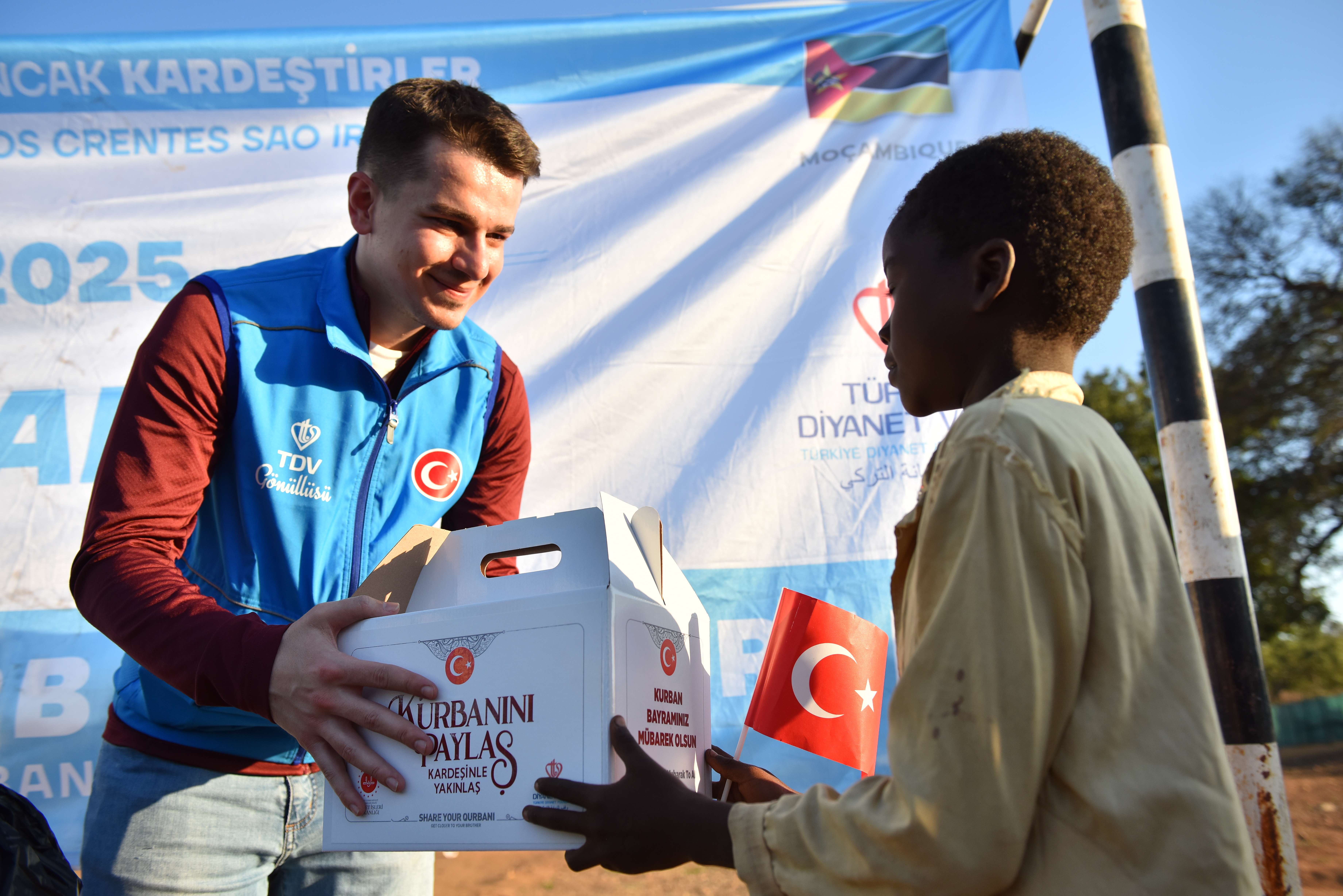 Türkiye Diyanet Vakfı, 38 Milyon İhtiyaç Sahibine Kurban Eti Ulaştırdı