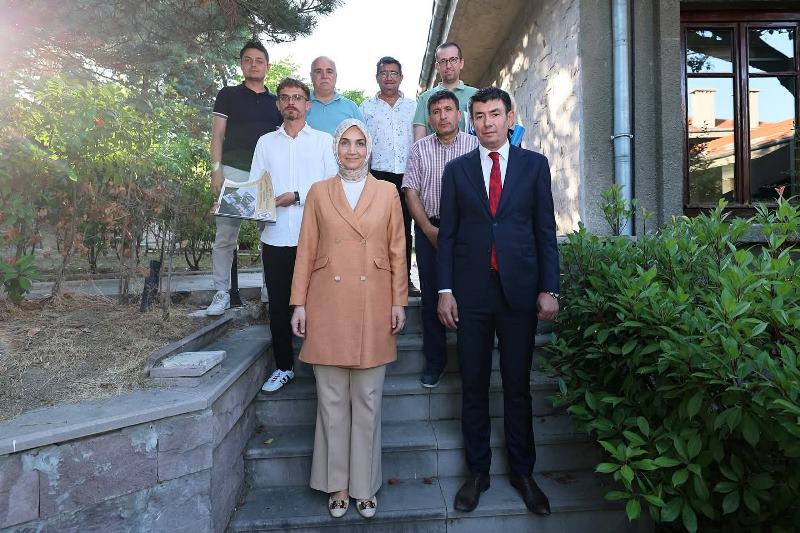 Vali Yiğitbaşı, “Vefa Kafe” Alanında İncelemelerde Bulundu