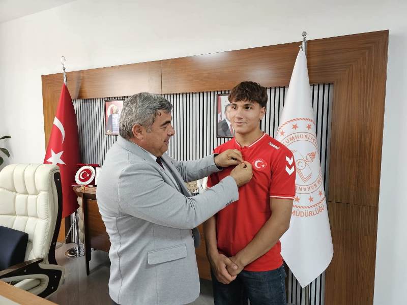 Afyonlu Genç Pehlivan Türkiye Şampiyonu Oldu
