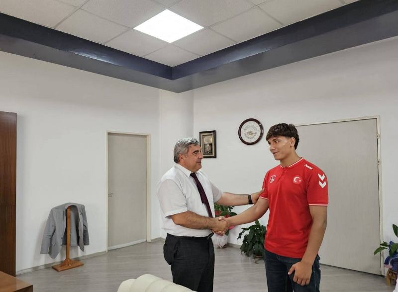 Afyonlu Genç Pehlivan Türkiye Şampiyonu Oldu