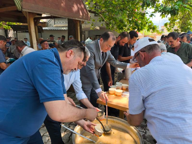 Kuruyan Eber Gölü İçin Yağmur Duası Yapıldı