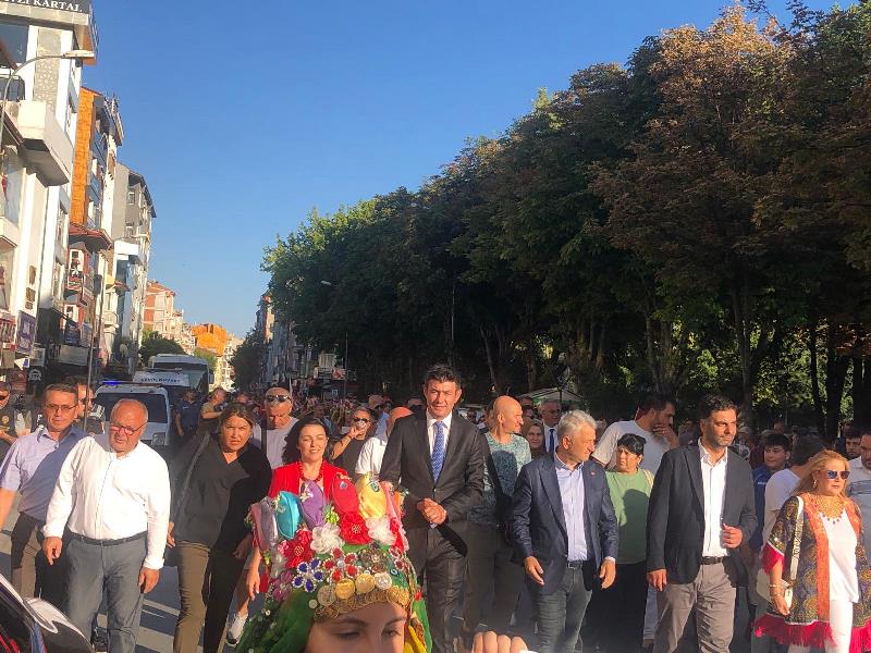 Afyonkarahisar Büyükler Türkiye Halk Oyunları Şampiyonasına Ev Sahipliği Yapıyor