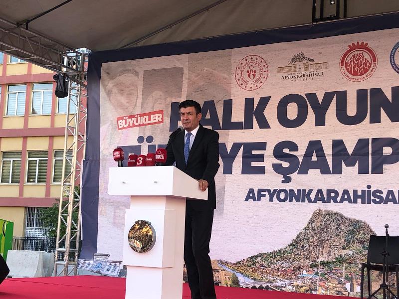 Afyonkarahisar Büyükler Türkiye Halk Oyunları Şampiyonasına Ev Sahipliği Yapıyor