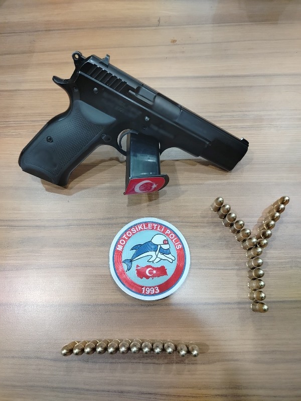 Afyonkarahisar’da 1 Haftalık Güvenlik Uygulamasında 27 Aranan Şahıs Yakalandı