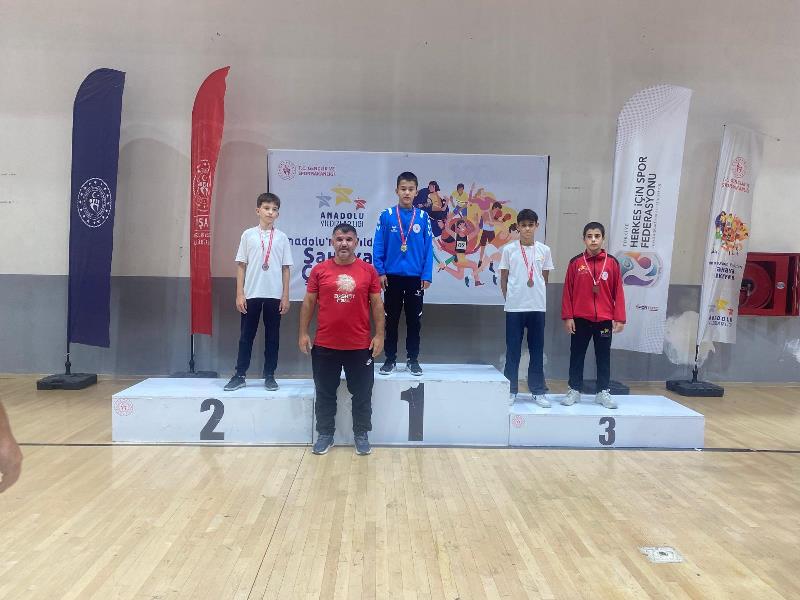 Afyonkarahisar’lı Sporculardan Yarı Finalde Önemli Başarı