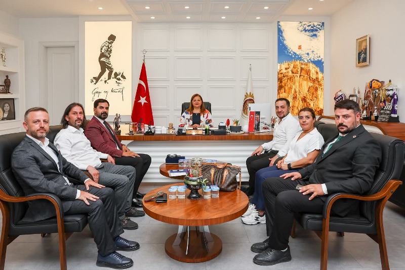 Başkan Köksal, Jeofizik Mühendisleri İle Bir Araya Geldi