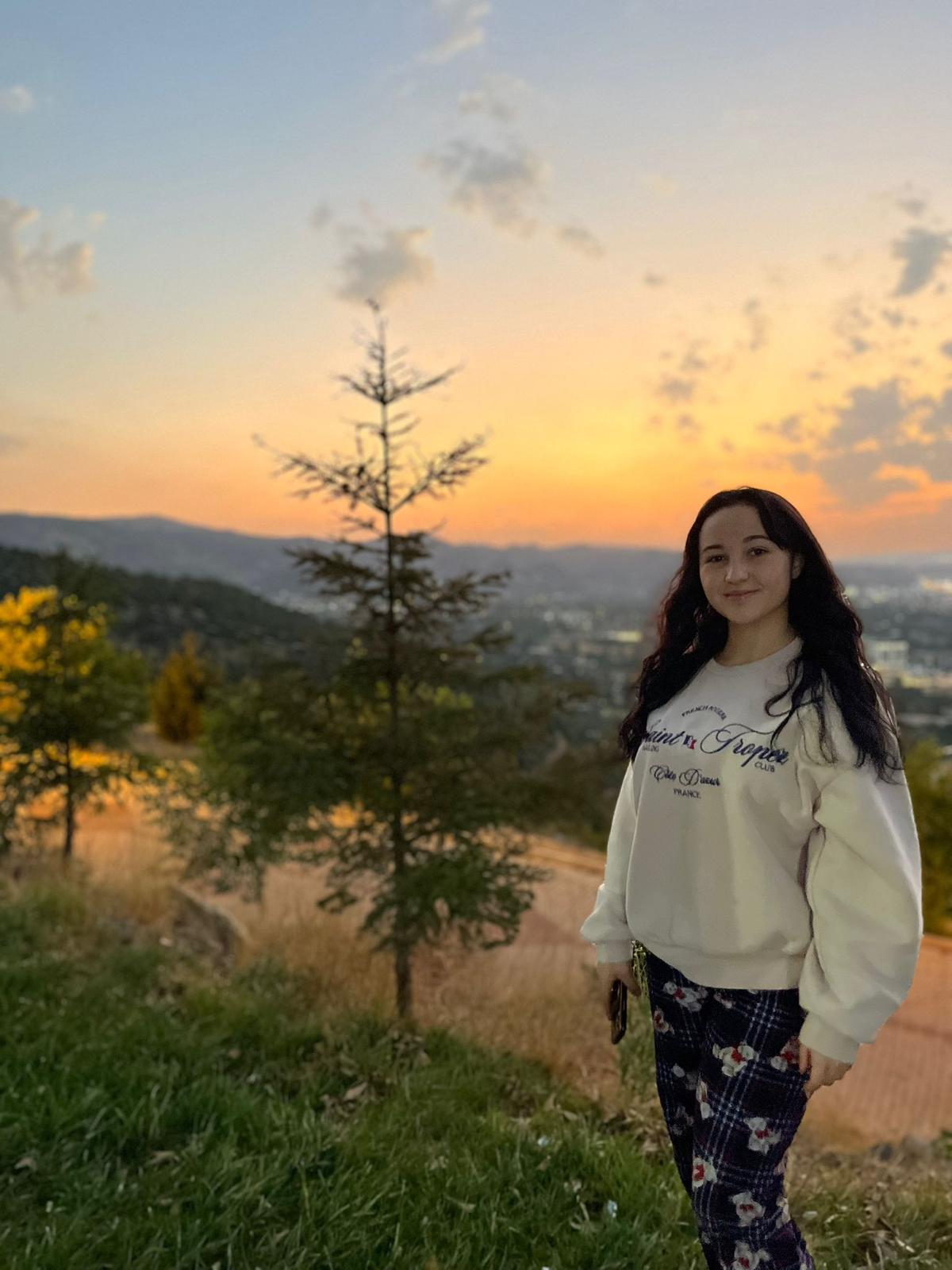Afyonkarahisar’da 16 Yaşındaki Eda Sinem Umutlu’dan 2 Haftadır Haber Alınamıyor!
