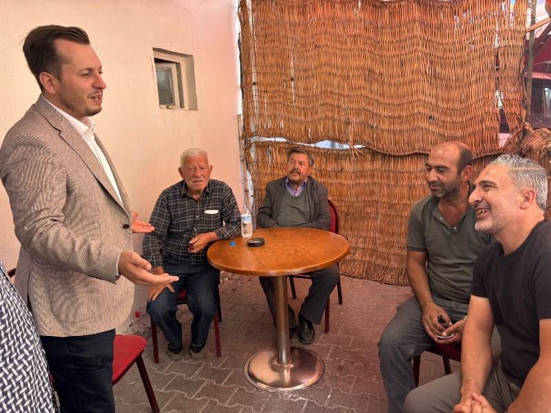 İktidarın Taktığı Gözlükten Bakınca Her Şey Toz Pembe Görünüyor!