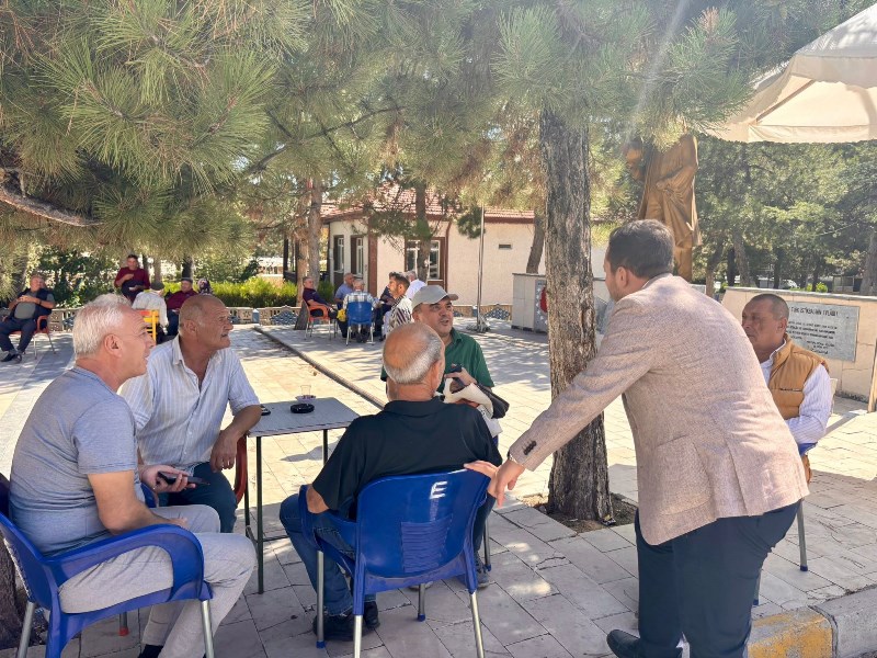 İktidarın Taktığı Gözlükten Bakınca Her Şey Toz Pembe Görünüyor!