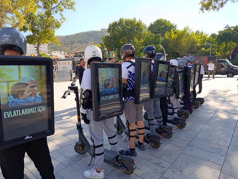 İYİ Parti’den Led Ekranlı Reklam Çalışması