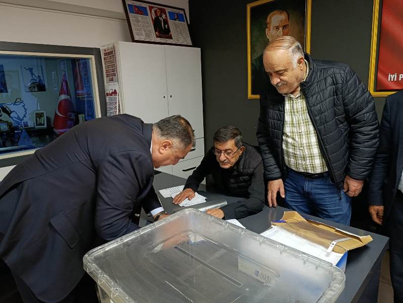 Mısırlıoğlu Delege Seçiminde Oyunu Kullandı
