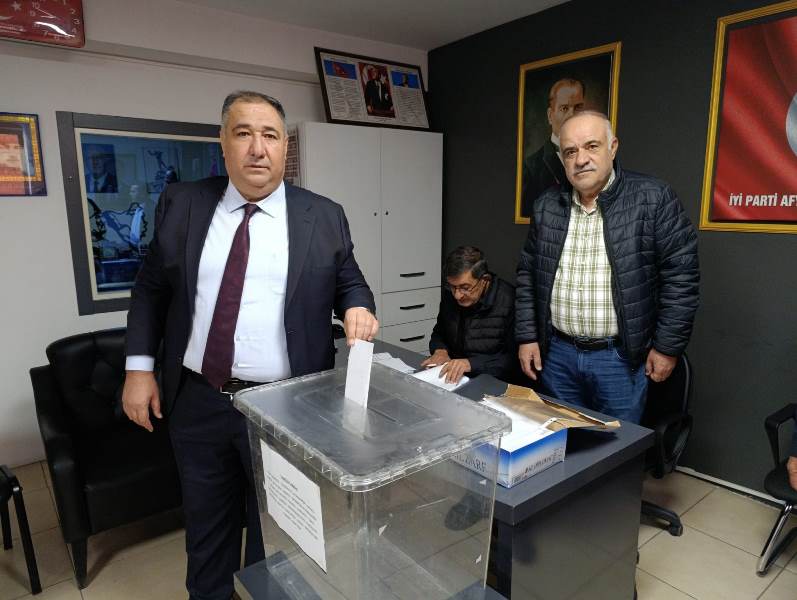 Mısırlıoğlu Delege Seçiminde Oyunu Kullandı