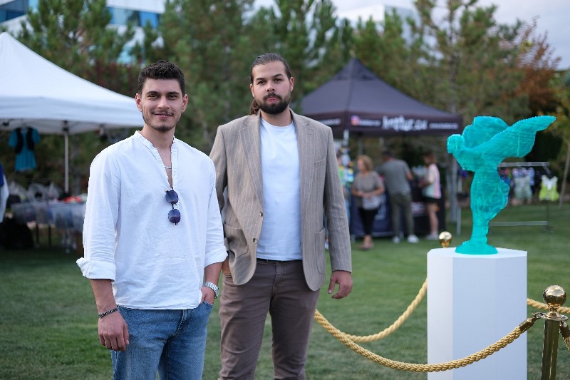 Özdemir Ve Gökçe’den Işıkla Etkileşimli Sanat Eseri