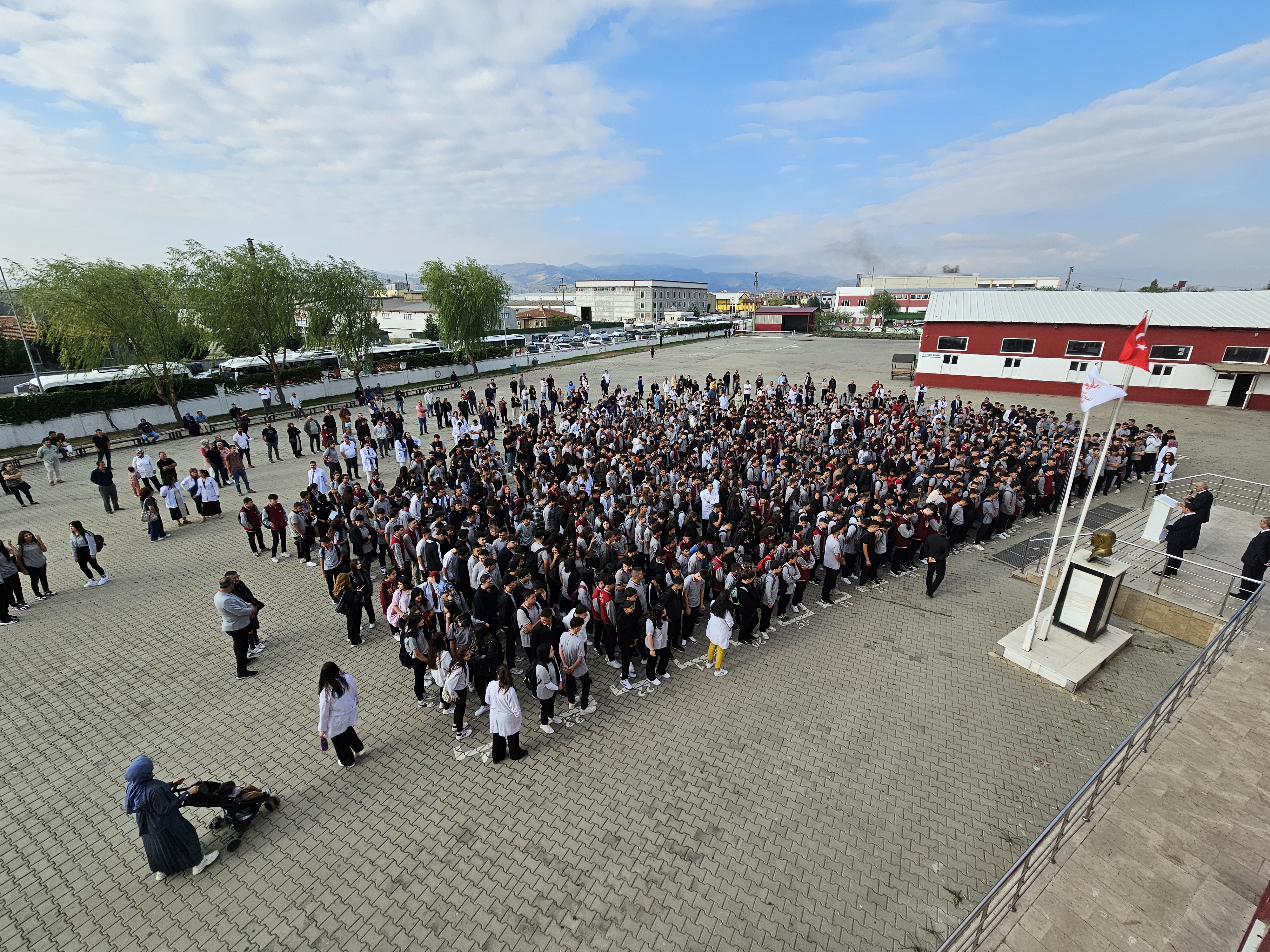 Özel AOSB Rahmiye Sare Palalı Teknik Koleji’nde Yeni Eğitim Yılı Başladı