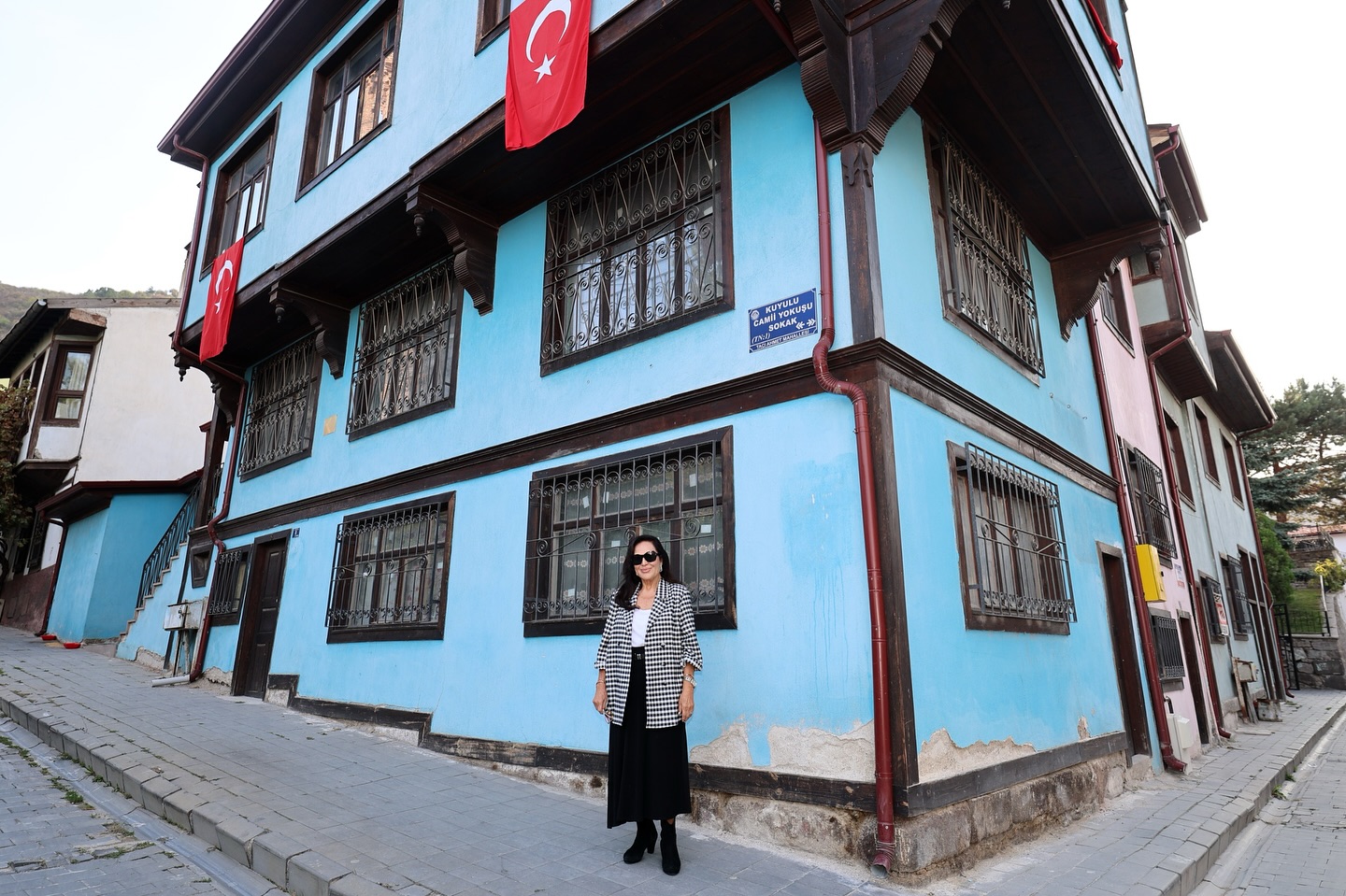 Vali Yiğitbaşı, Türkan Şoray’a Afyon’un Kültürel Mekanlarını Gezdirdi