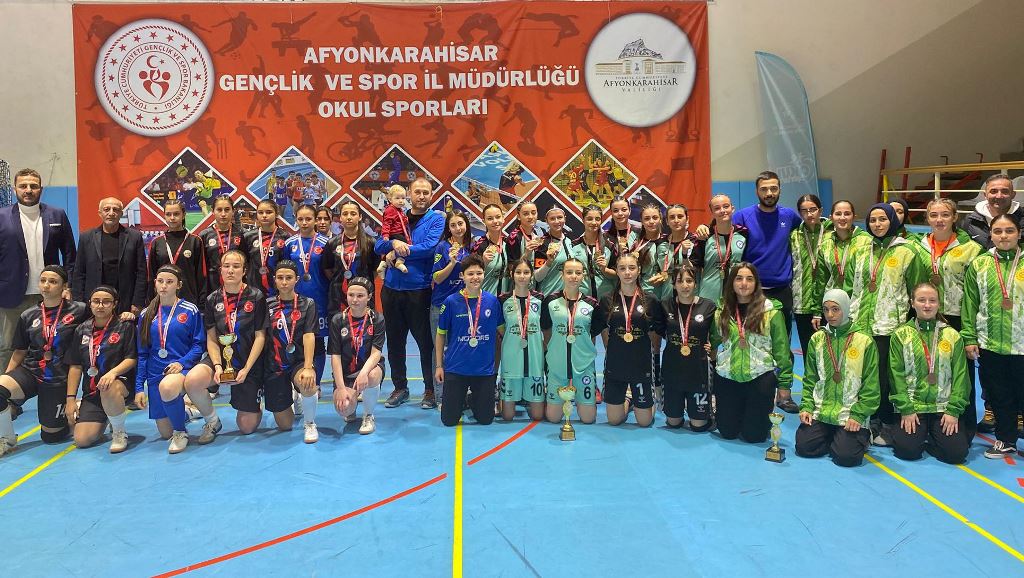 Futsal Genç Kız Müsabakaları Tamamlandı