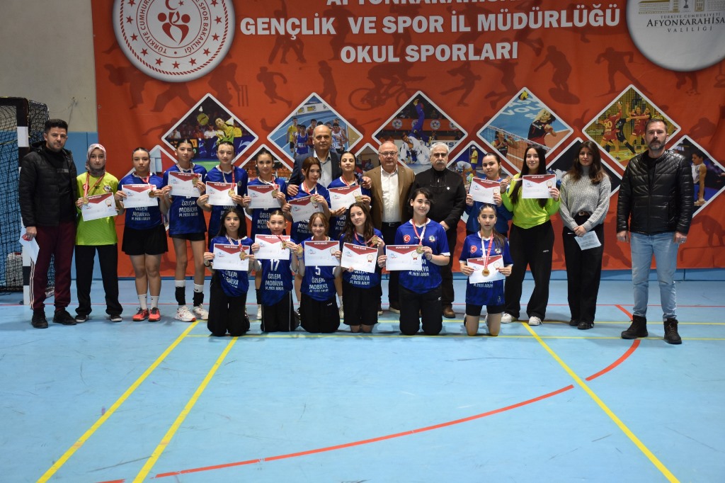 Hentbol Yıldızlar Grup Müsabakaları Tamamlandı
