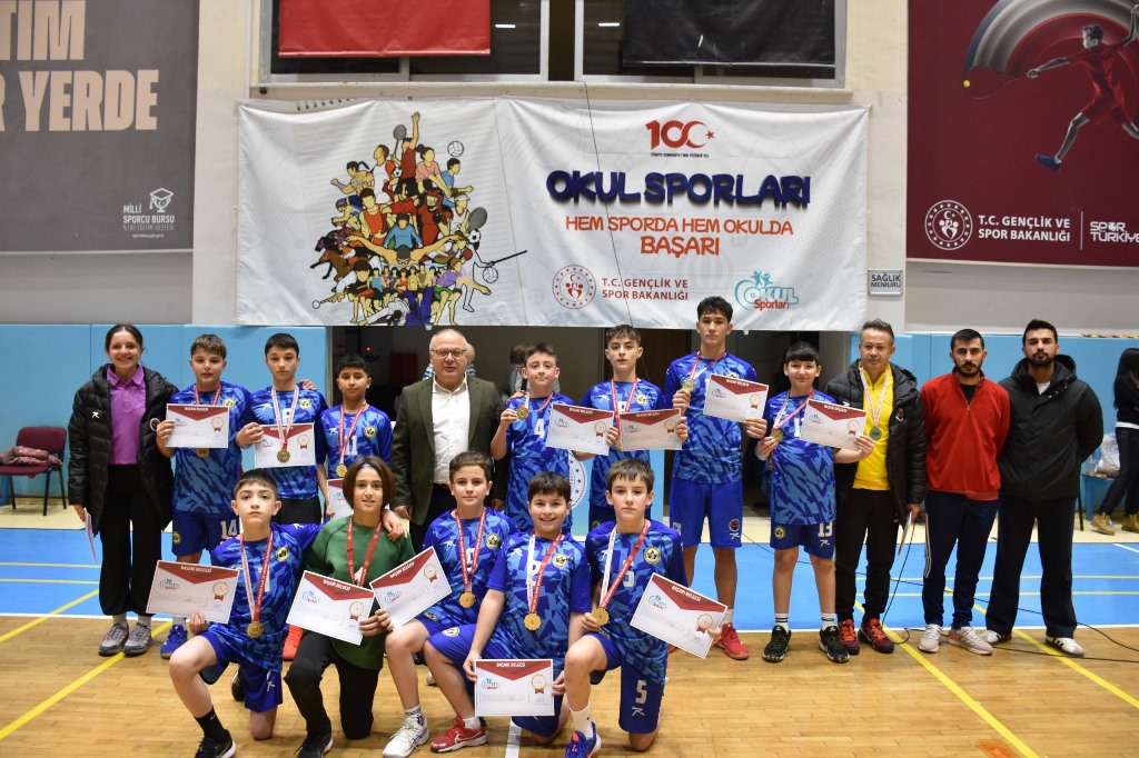 Hentbol Yıldızlar Grup Müsabakaları Tamamlandı