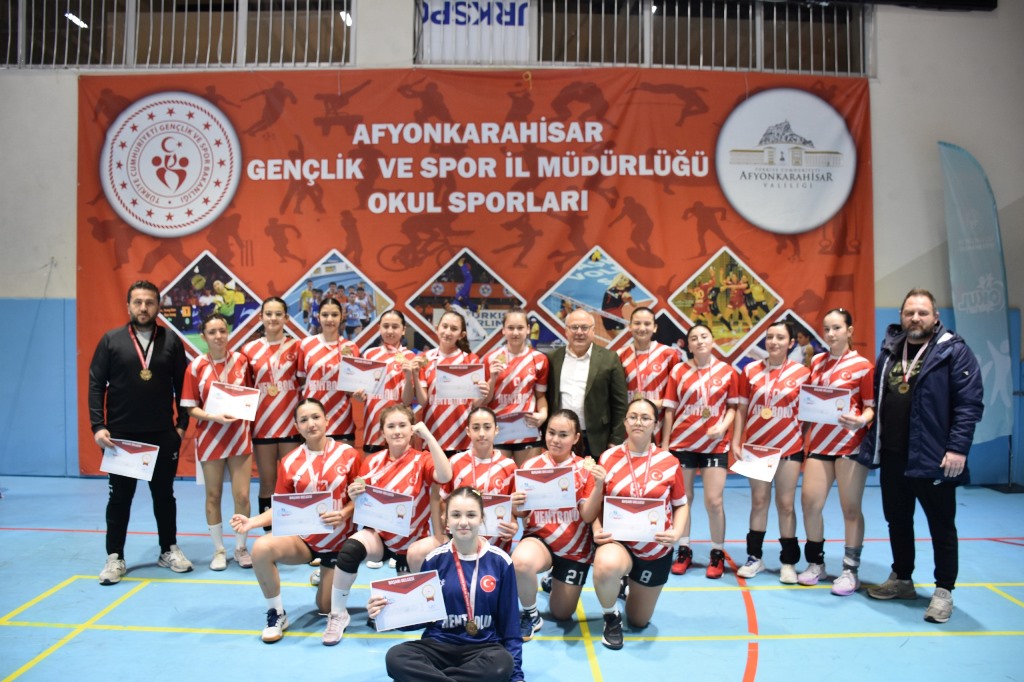 Hentbol Yıldızlar Grup Müsabakaları Tamamlandı