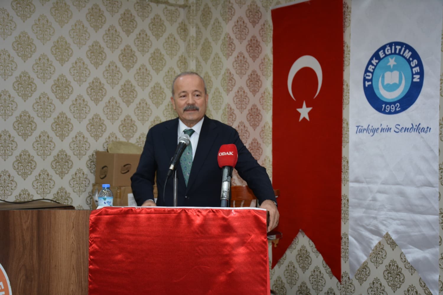 Eğitimin Çınarları Ahd-e Vefa’da Buluştu