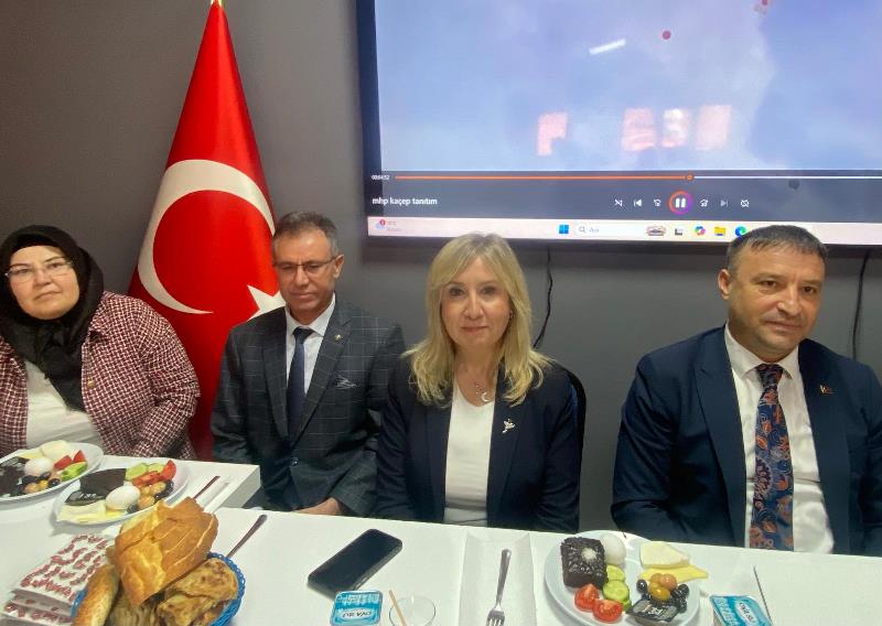 “Biz Bu Yolun Kadınlarla Birlikte Yürünebileceğine İnanıyoruz”