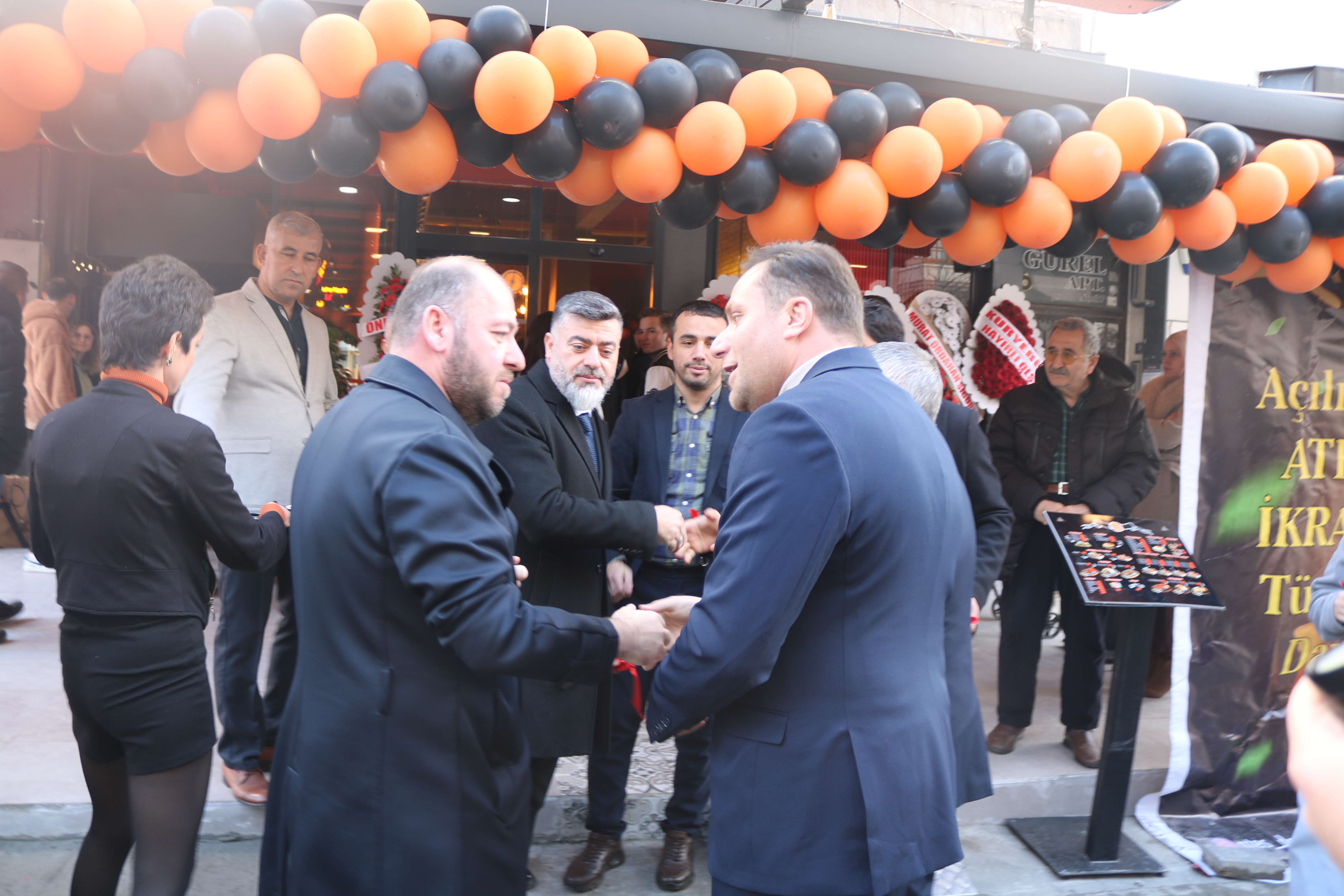 Afyonkarahisar'da Yeni Lezzet Noktası: Ateş Döner Açıldı