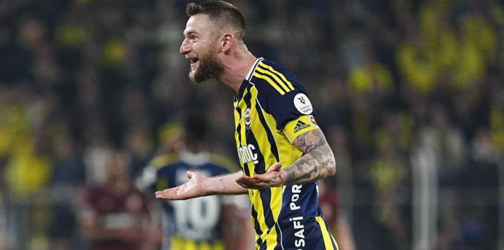 Skriniar’ın Ülkeden Deport Edilmesini İstiyoruz!