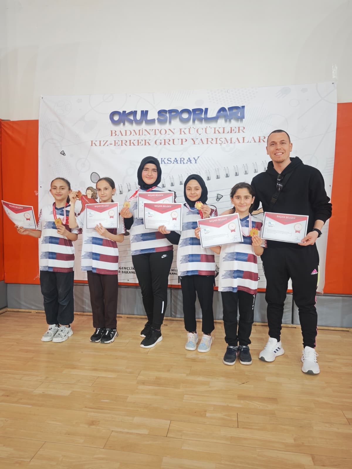 Afyonkarahisar Badminton Takımları Türkiye Şampiyonası’na Yükseldi