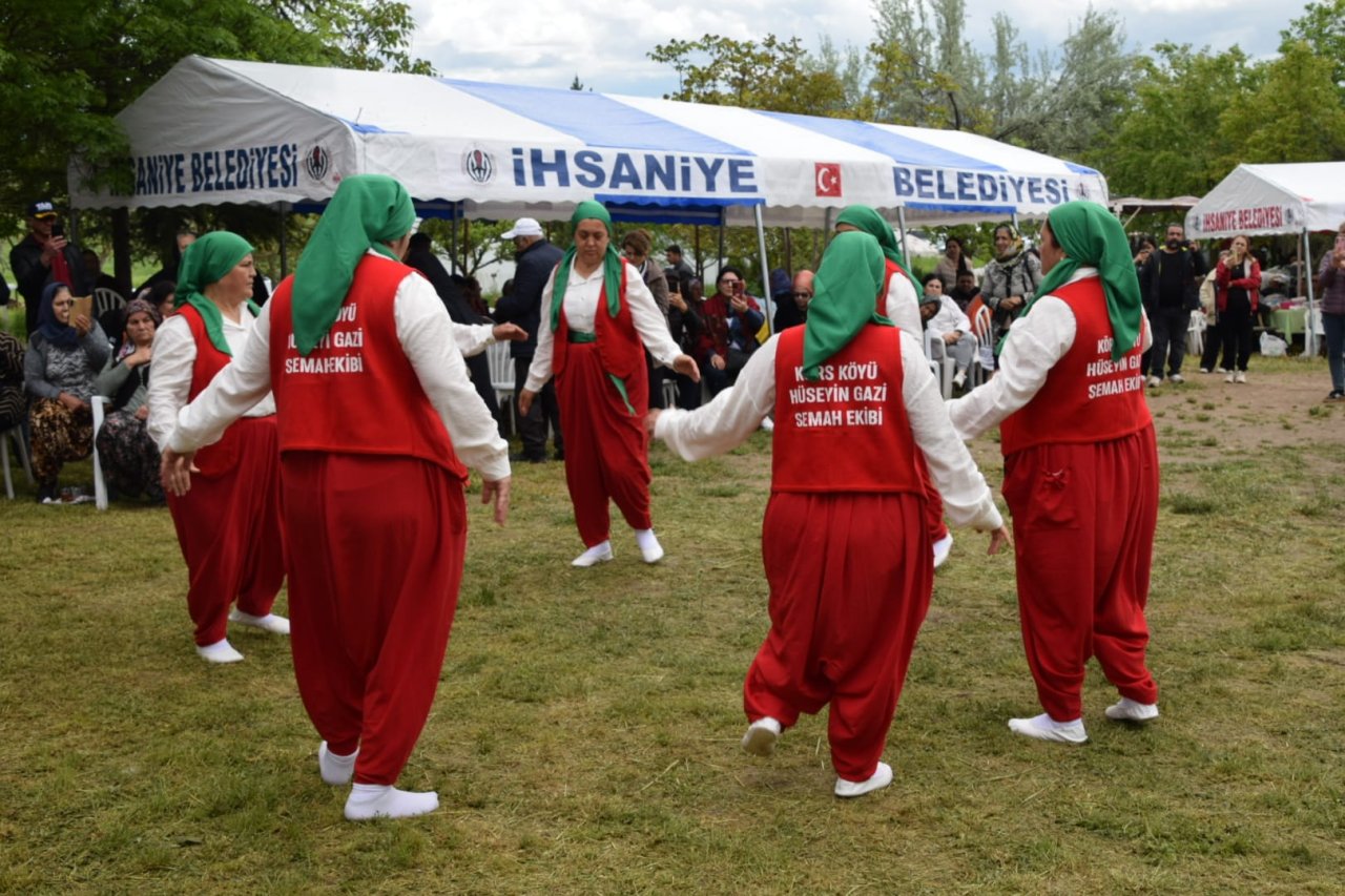 Afyonkarahisar’da, İYİ Parti Heyeti, Seyyid Cemal Sultan Anma Töreni’nde Vatandaşlarla Buluştu