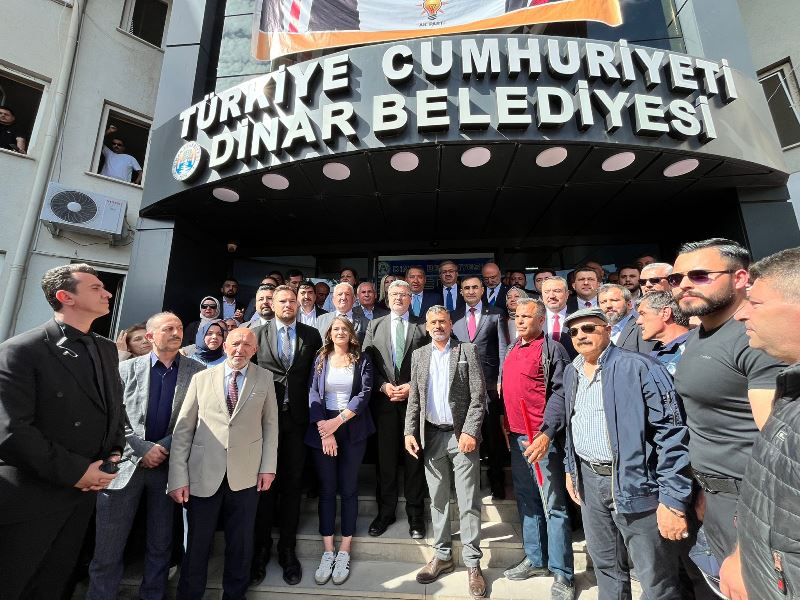 Dinar’da Gövde Gösterisi: Yerel Yönetim ve İktidar Gücü Birleşti