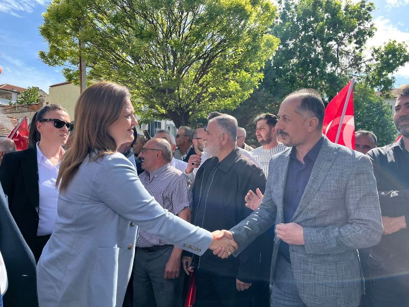 Dinar’da Gövde Gösterisi: Yerel Yönetim ve İktidar Gücü Birleşti