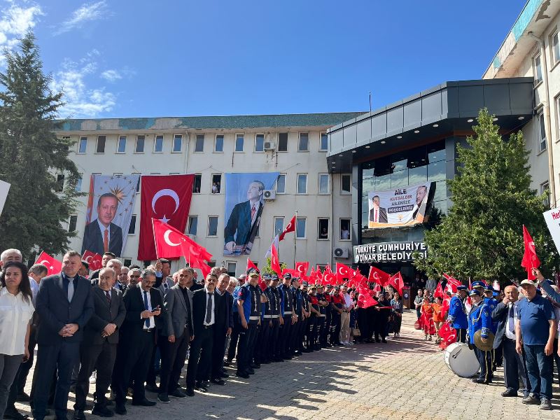 Dinar’da Gövde Gösterisi: Yerel Yönetim ve İktidar Gücü Birleşti