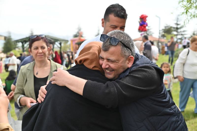 Emirdağ’da Anneler Günü ve Hıdırellez Coşkusu Bir Arada Yaşandı