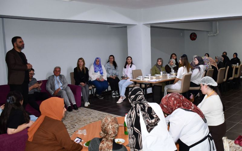Genç Takım Yurt Ödülleri, Ayşe Ekiz’in Çiğköfte İkramıyla Takdim Edildi