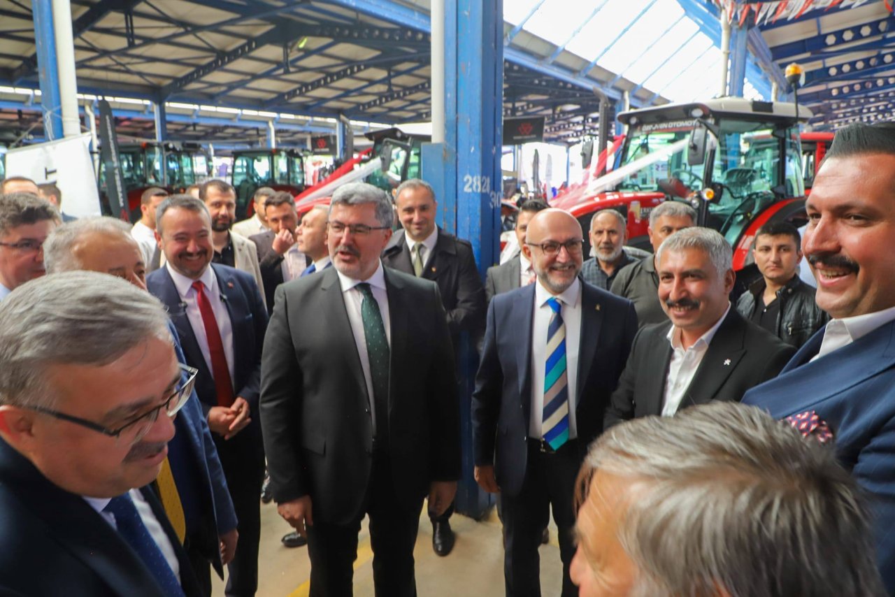 Sandıklı’da Tarım, Hayvancılık Ve Seracılık Fuarı Yoğun Katılımla Açıldı