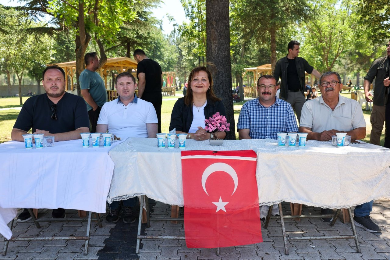 Başkan Köksal, Balçıkhisarlılar Derneği'nin Piknik Etkinliğinde Vatandaşlarla Buluştu