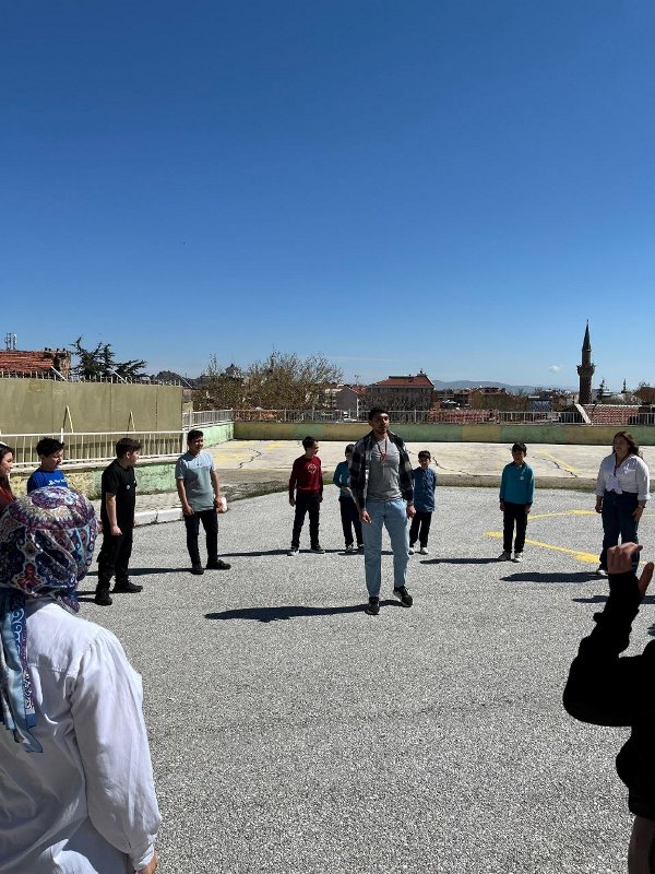 AFSÜ FTR Topluluğundan Örnek Sosyal Sorumluluk Projesi Tamamlandı: