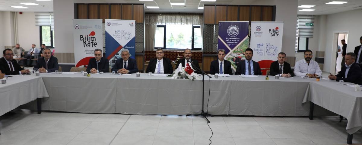 AFSÜ’de Kurban Bayramı Coşkusu: Üniversite Personeli Bayramlaşma Töreninde Buluştu