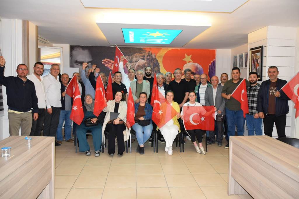“Afyon’dan Ankara’ya Türk Bayraklarıyla Akacağız”