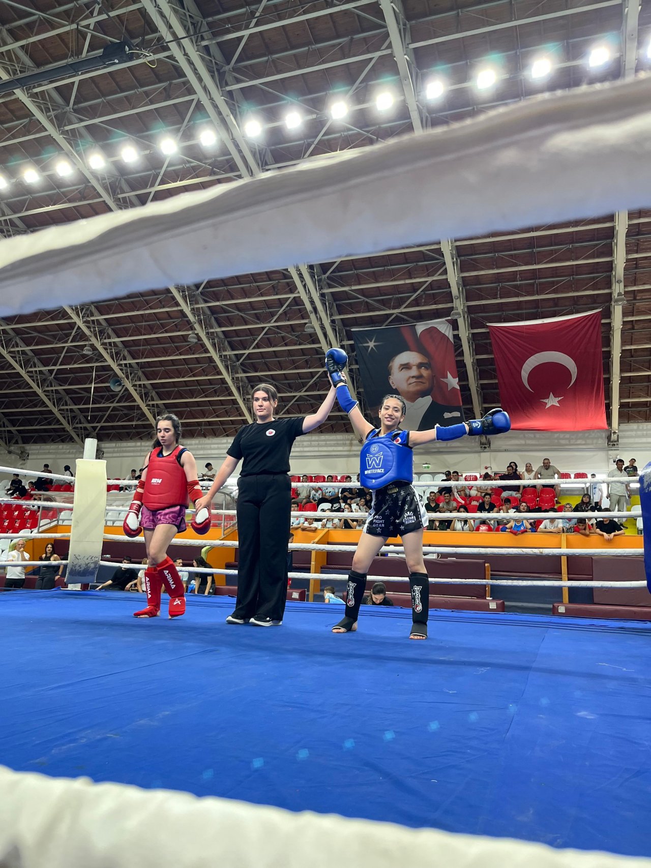 Afyonkarahisar Muaythai Takımından Büyük Başarı: Türkiye'nin En İyileri Arasında Yer Aldı