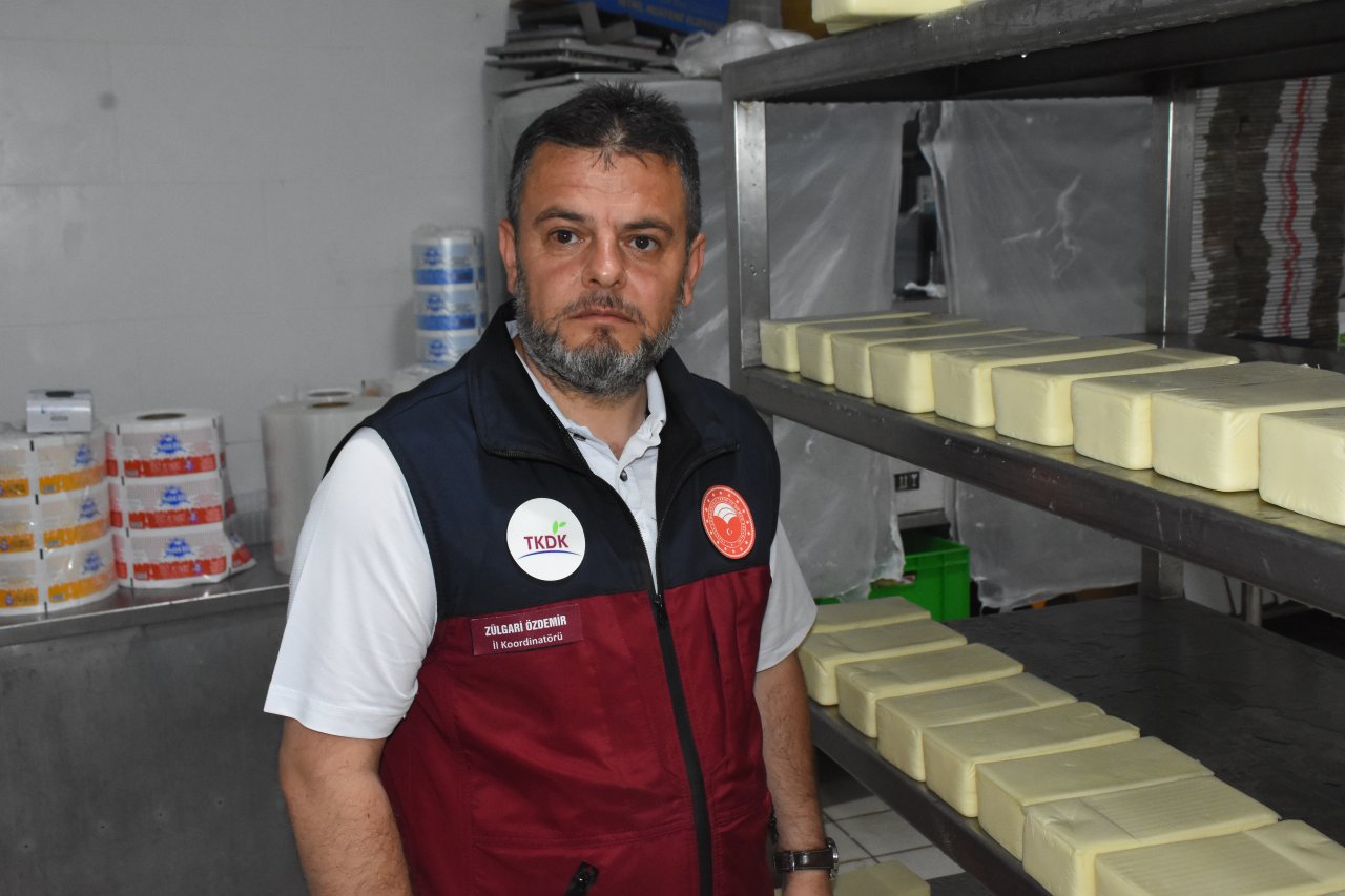 Afyonkarahisar’da 3 Kız Kardeş Babalarının Kurduğu Süt Tesisiyle İhracat Hedefliyor
