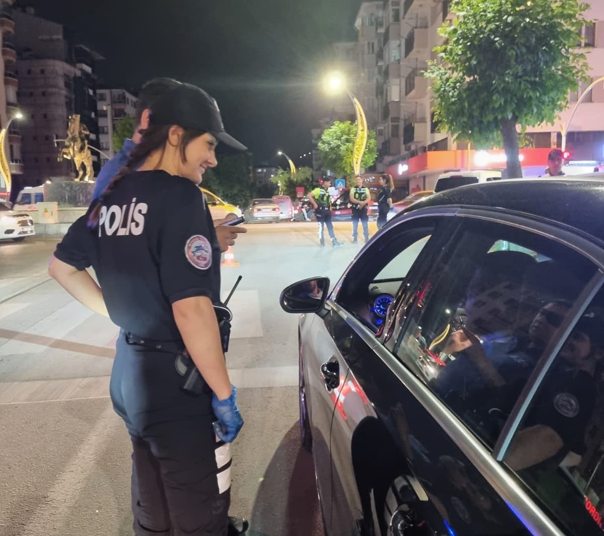 Afyonkarahisar’da Asayiş Ve Trafik Denetimi: 40 Ekip Sahadaydı, 119 Bin TL Ceza Kesildi