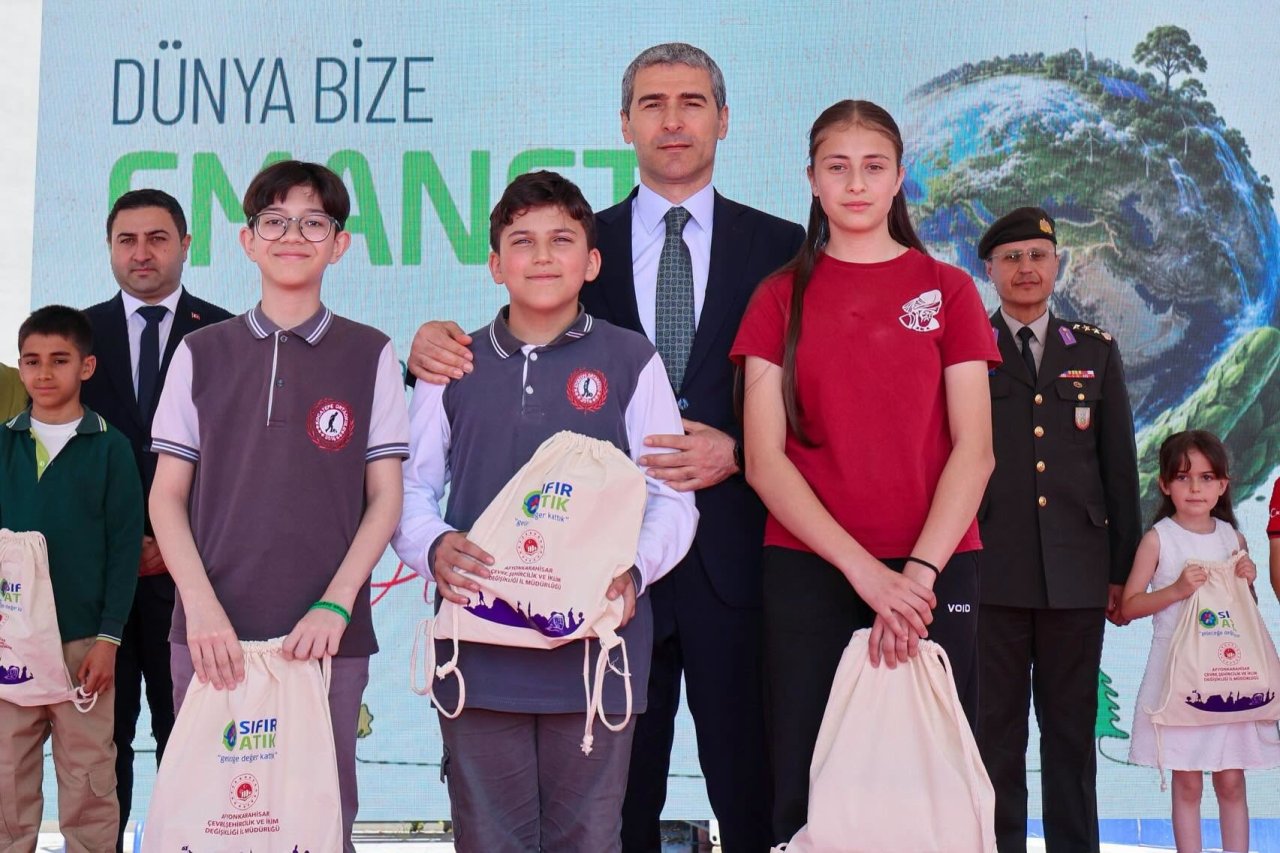 Afyonkarahisar’da Dünya Çevre Günü ve Çevre Haftası Programı Düzenlendi