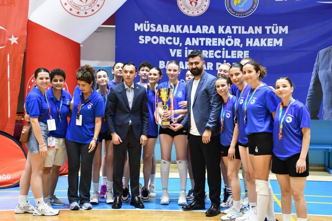 Afyonkarahisar’da İşitme Engelliler Voleybol Türkiye Şampiyonası Tamamlandı