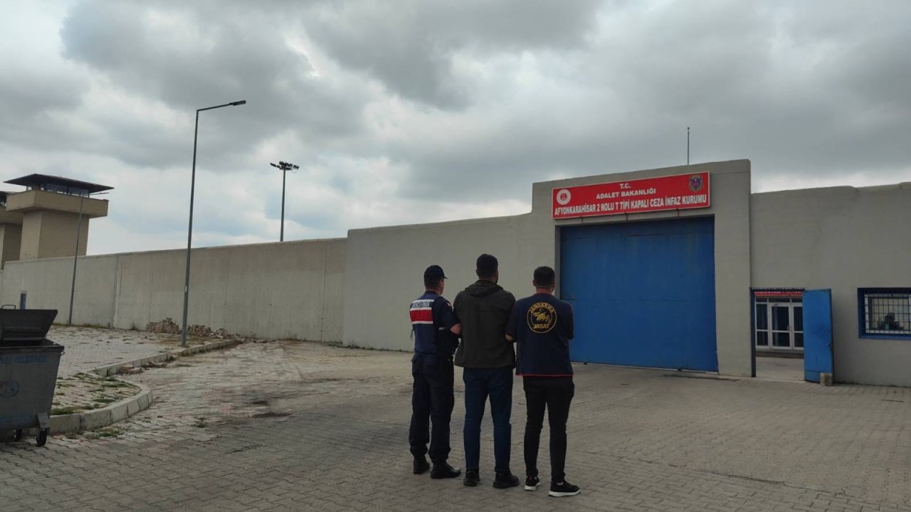 Afyonkarahisar’da Jandarmadan Bir Haftada 40 Gözaltı: 10 Kişi Tutuklandı